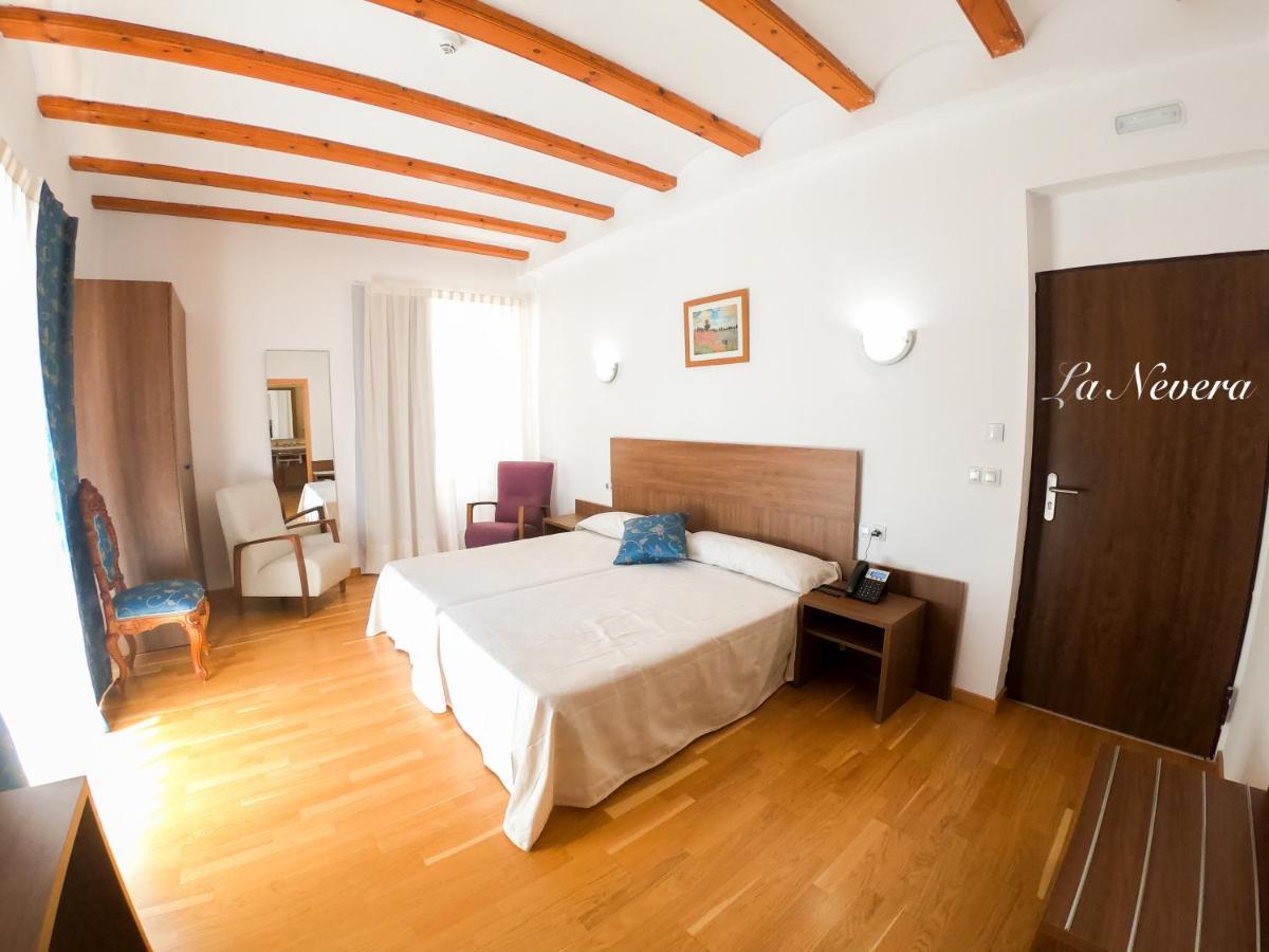Hotel Baron Andilla Valdealgorfa Exterior foto